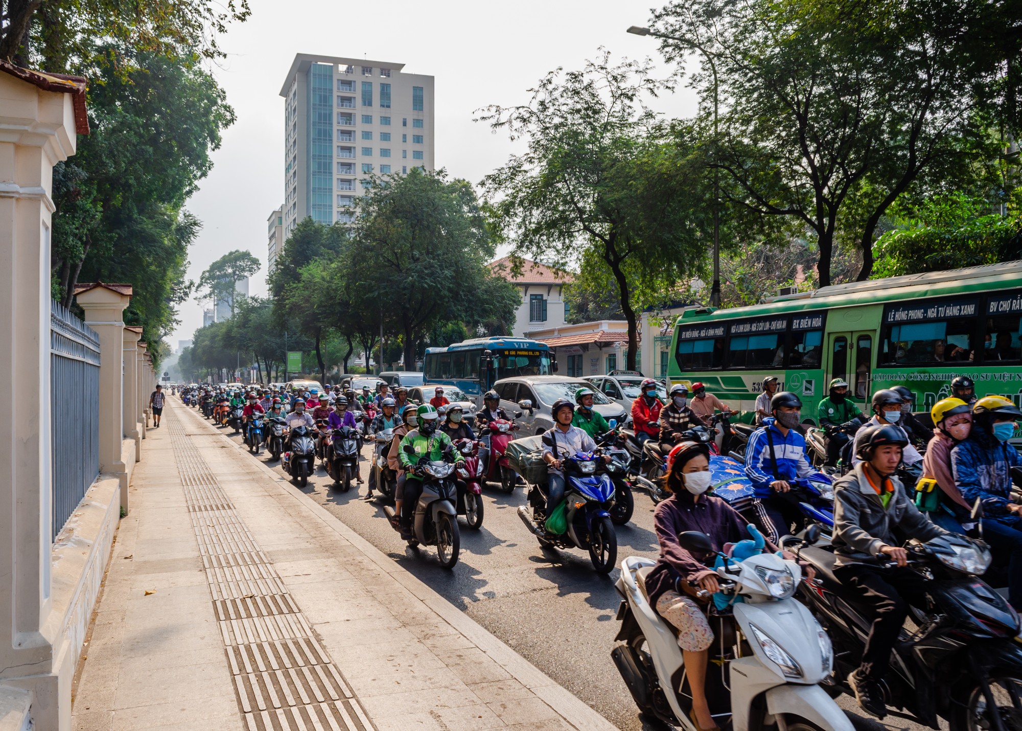khách sạn gần Nguyễn Thị Minh Khai